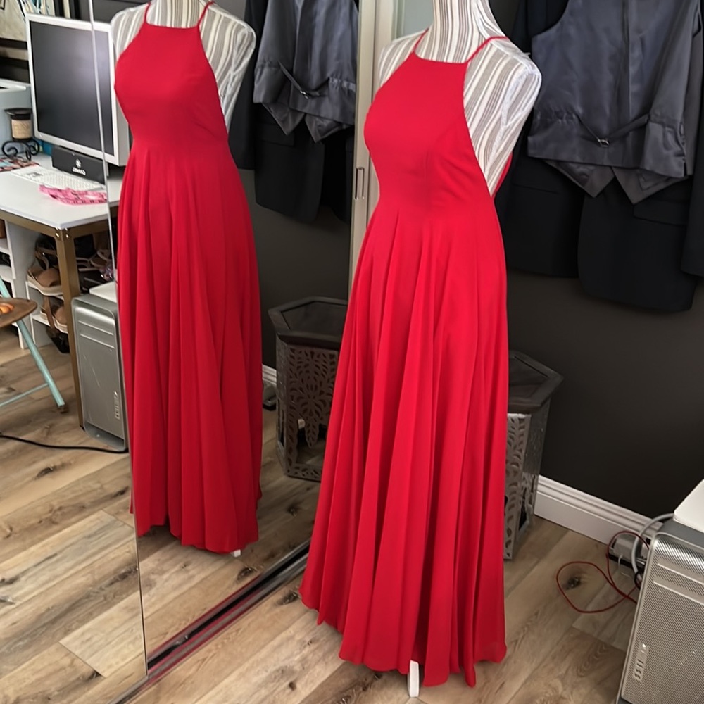 1 hour sale. Lulu’s, red gown criss cross back, xs